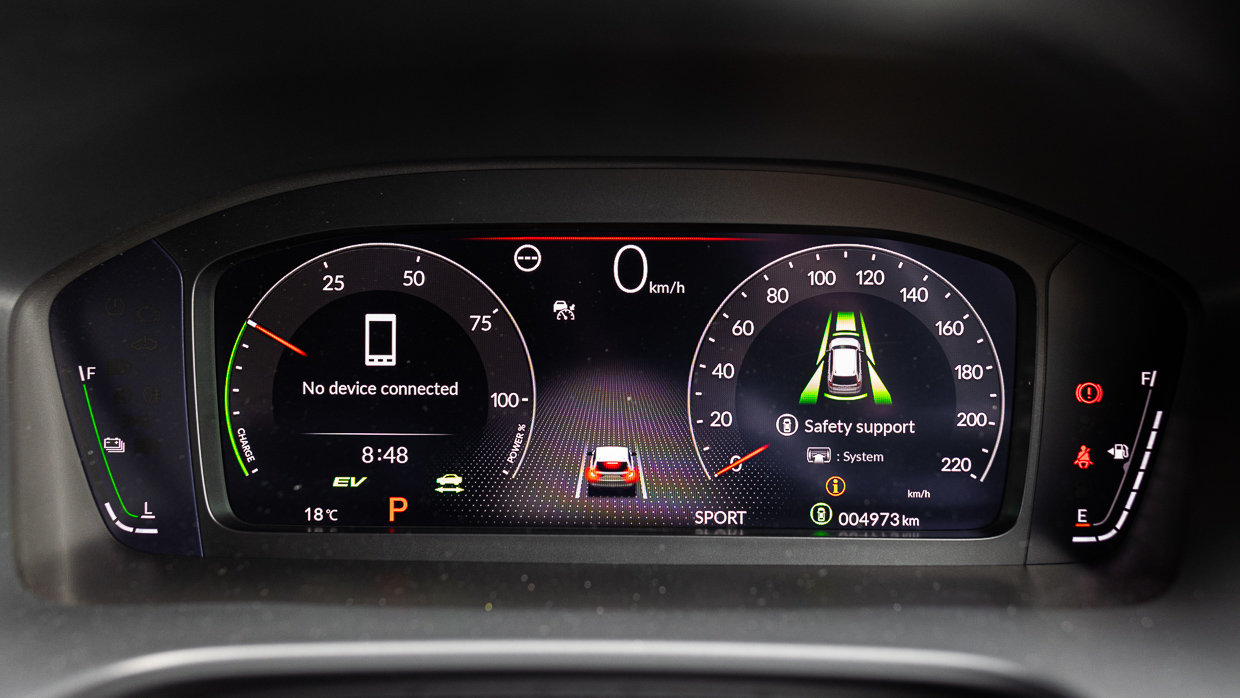 Honda CR-V e-HEV RS 2024 digital cockpit