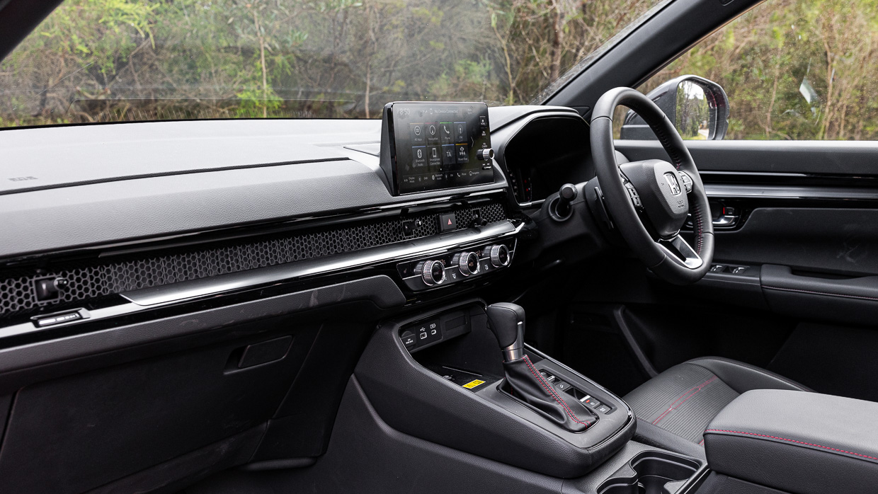 Honda CR-V e-HEV RS 2024 interior 2