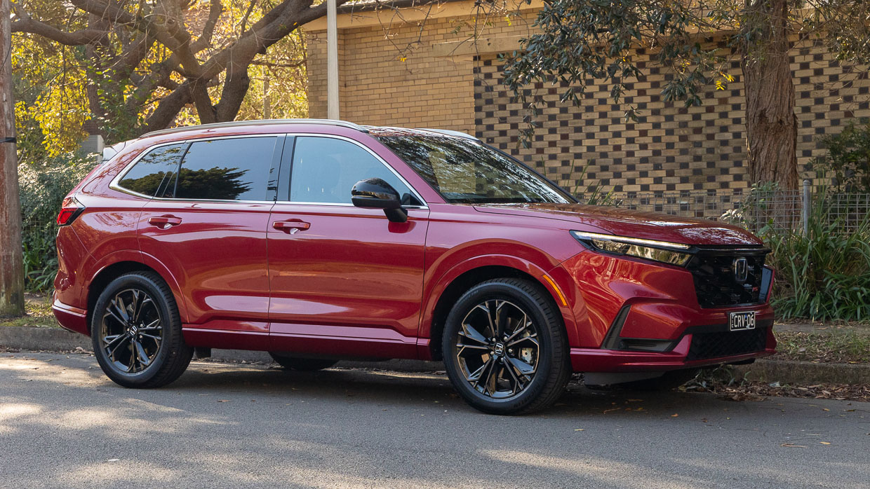 Honda CR-V e-HEV RS 2024 street