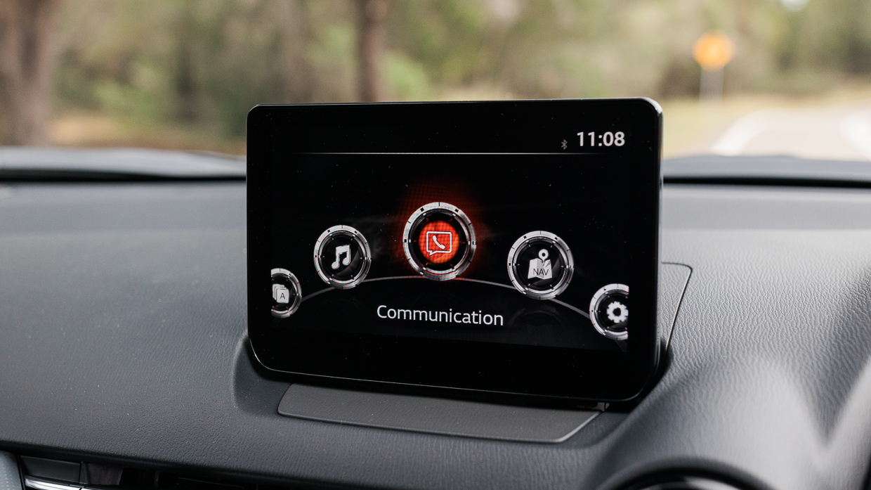 Mazda CX-3 Touring SP 2024 interior screen 2