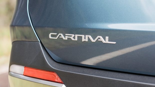 Kia Carnival GTLine Lite 2024 badge