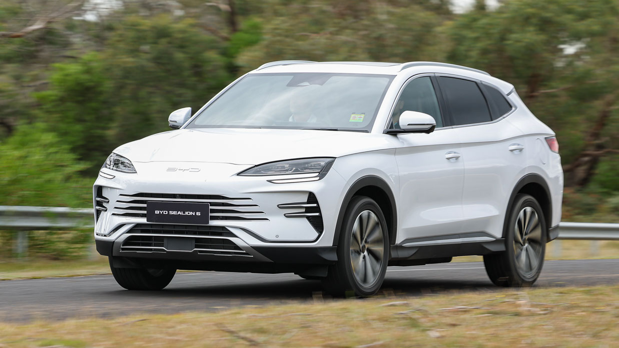 BYD Sealion 2024 driving 7