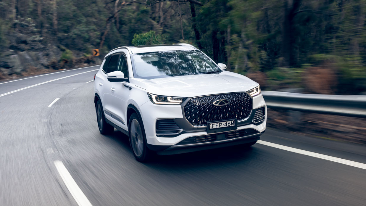 Chery Tiggo 8 Pro Max 2024 driving front 2