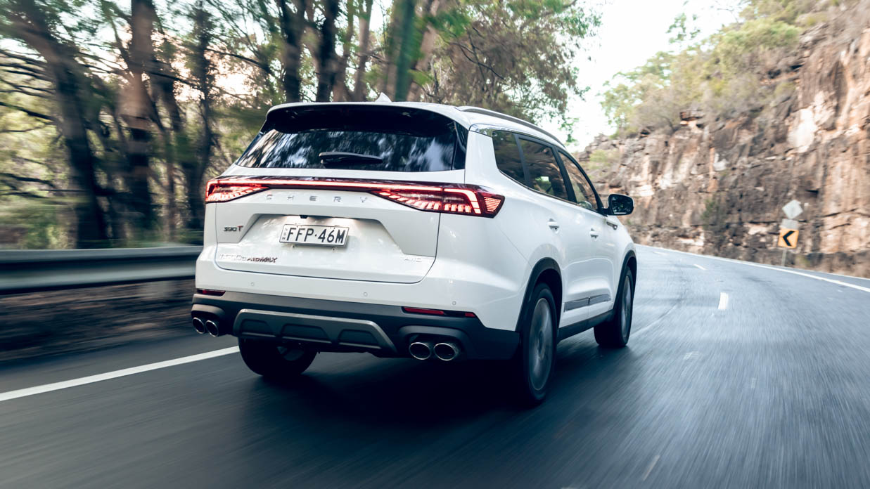 Chery Tiggo 8 Pro Max 2024 driving rear