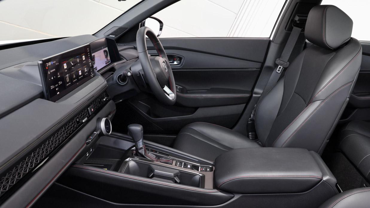 Honda Accord e-HEV RS 2024 front seats
