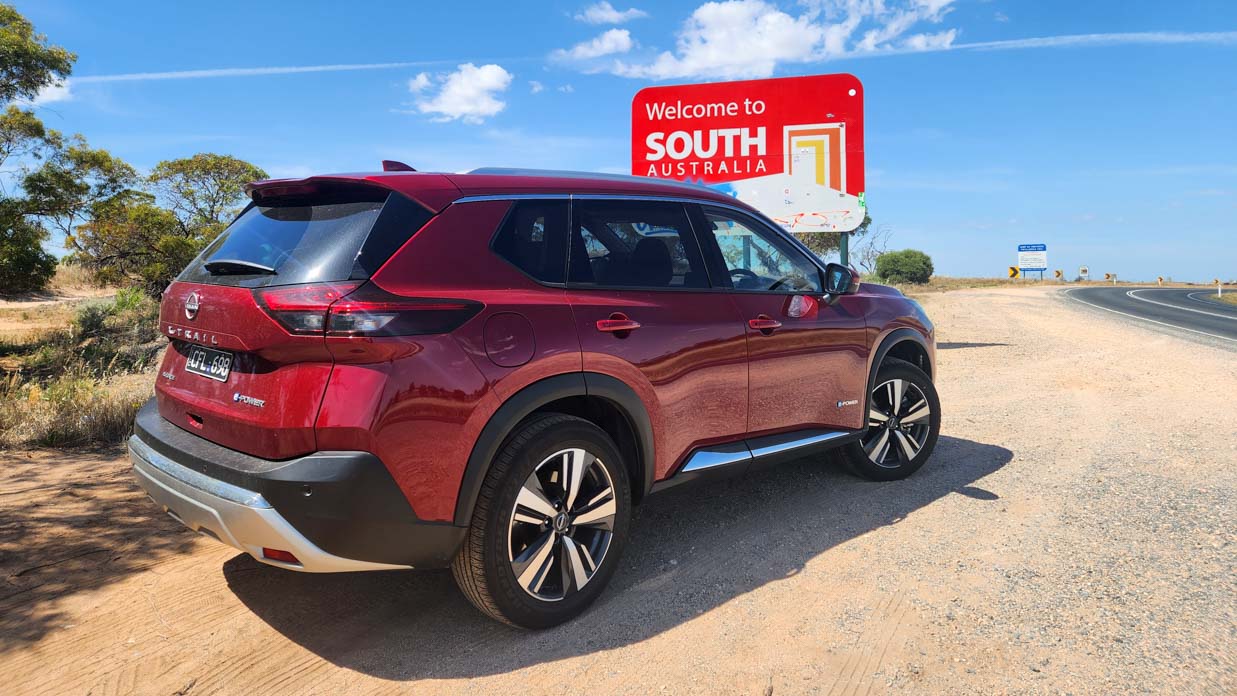 Nissan X-Trail Ti E-Power LT 2023 SA boarder