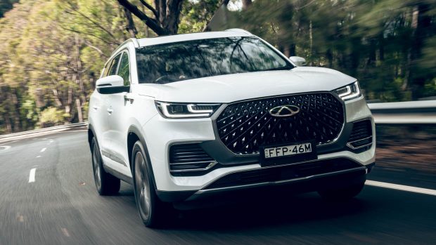 2024 Chery Tiggo 8 Pro Max close front angle driving shot