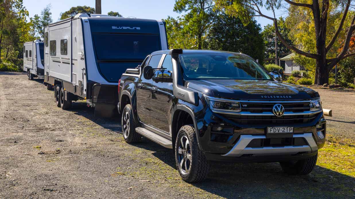 Volkswagen Amarok lifted 2024 off-road towing