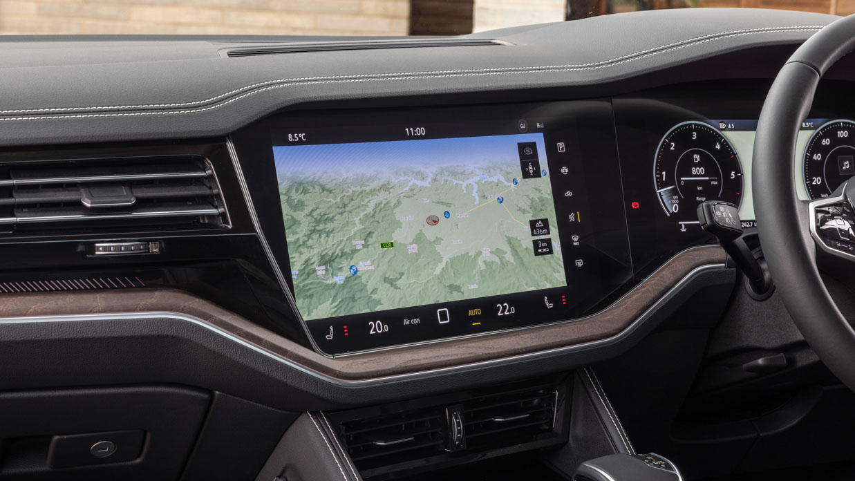 Volkswagen Touareg 170TDI 2024 interior touchscreen