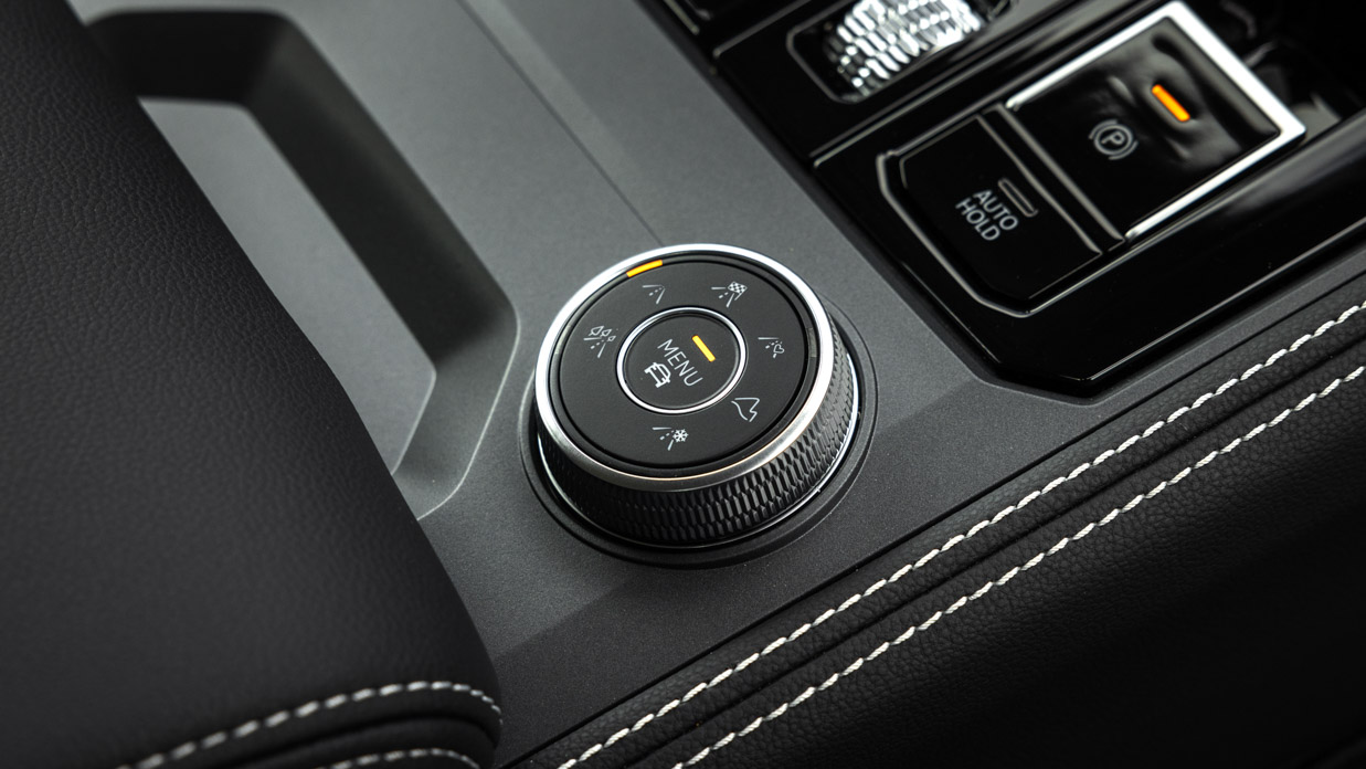 Volkswagen Touareg 170TDI 2024 dial