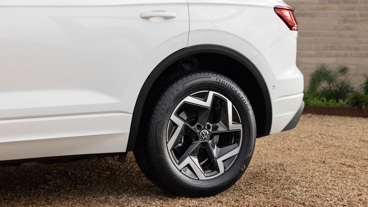 Volkswagen Touareg 170TDI 2024 wheel