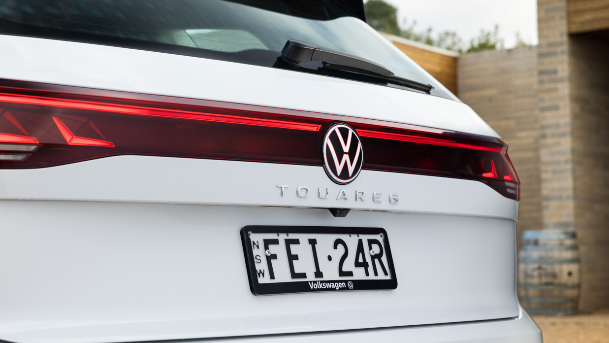 Volkswagen Touareg 170TDI 2024 rear close