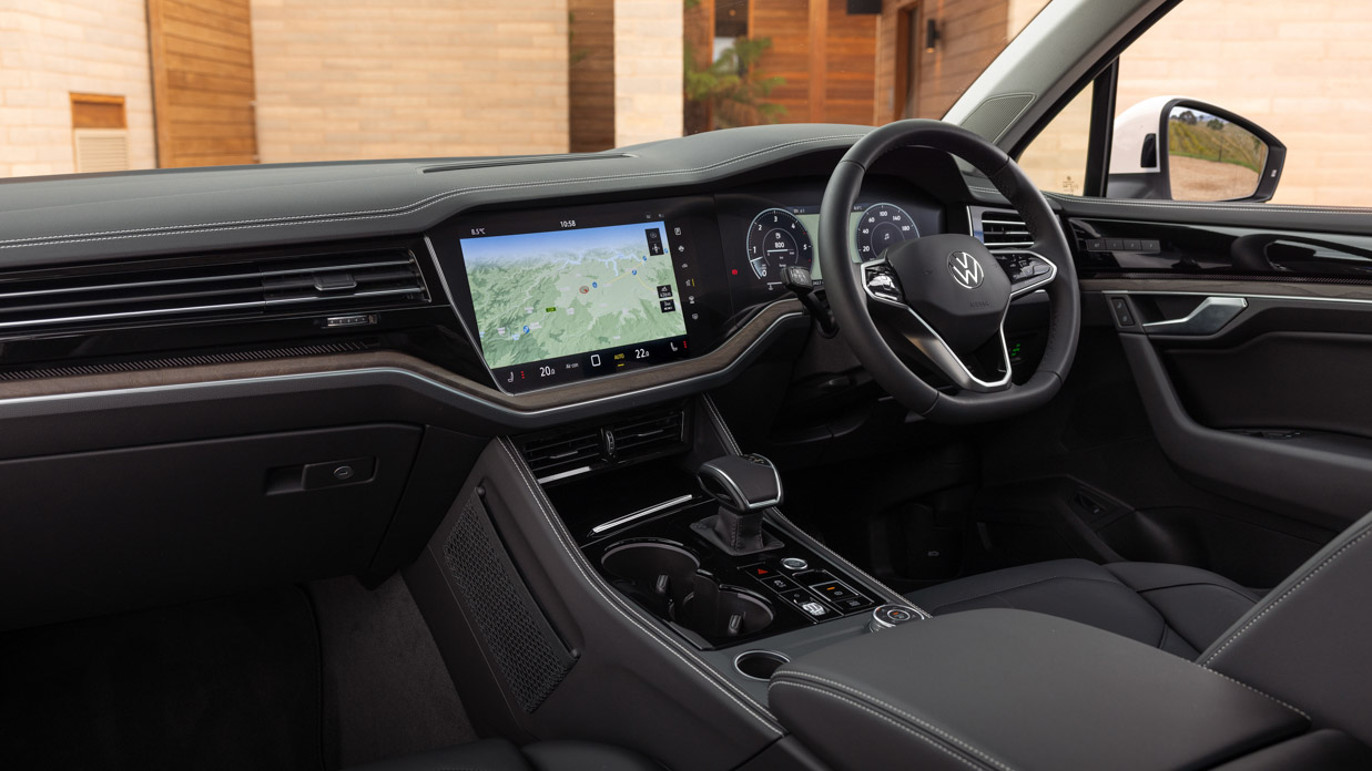 Volkswagen Touareg 170TDI 2024 interior