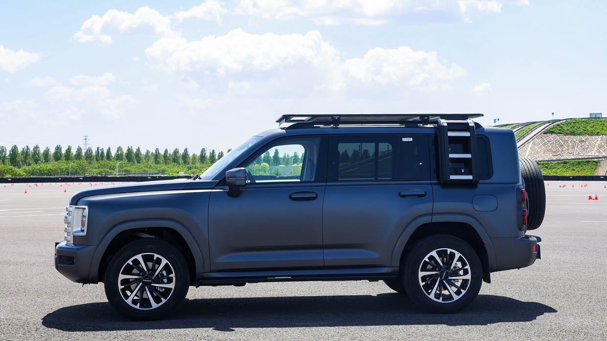 2024 GWM Haval H9 side angle outdoor