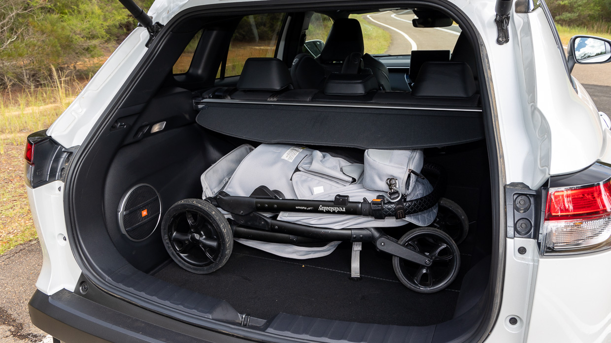 Toyota Corolla Cross Atmos 2024 boot