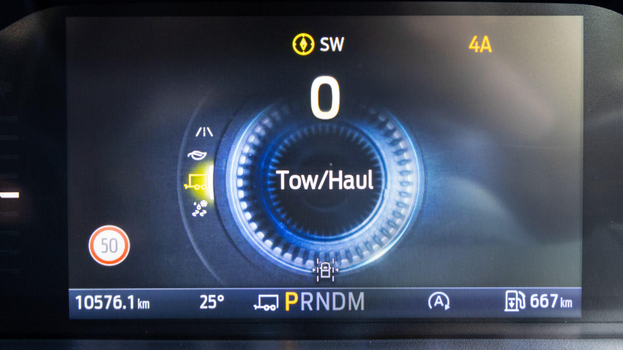 Ford Ranger XLT V6 2024 digital screen 2