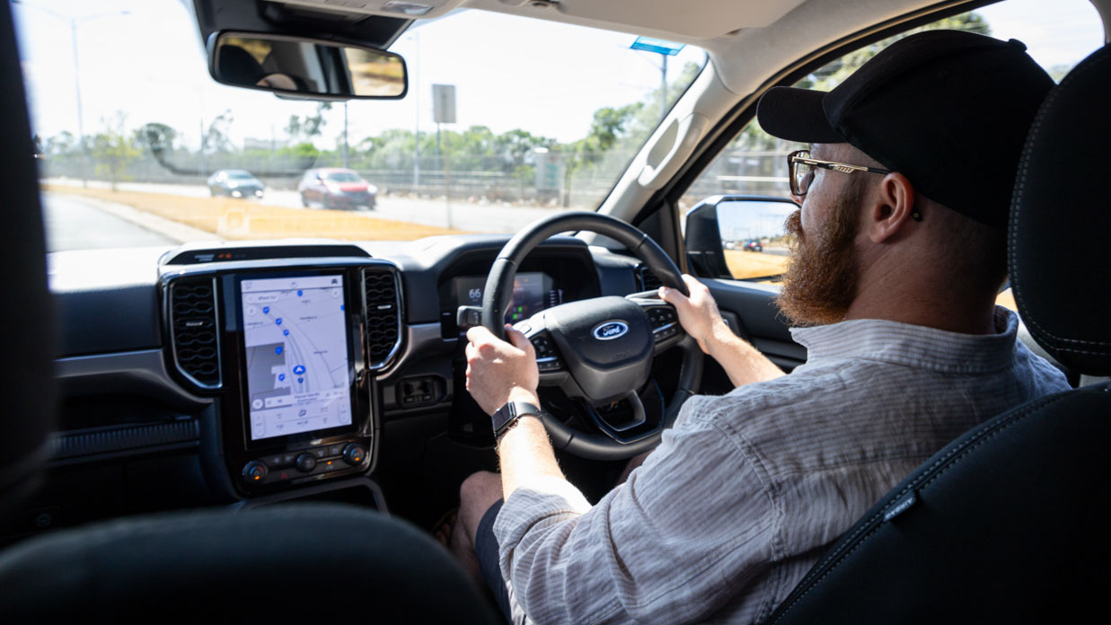 Ford Ranger XLT V6 2024 driving interior