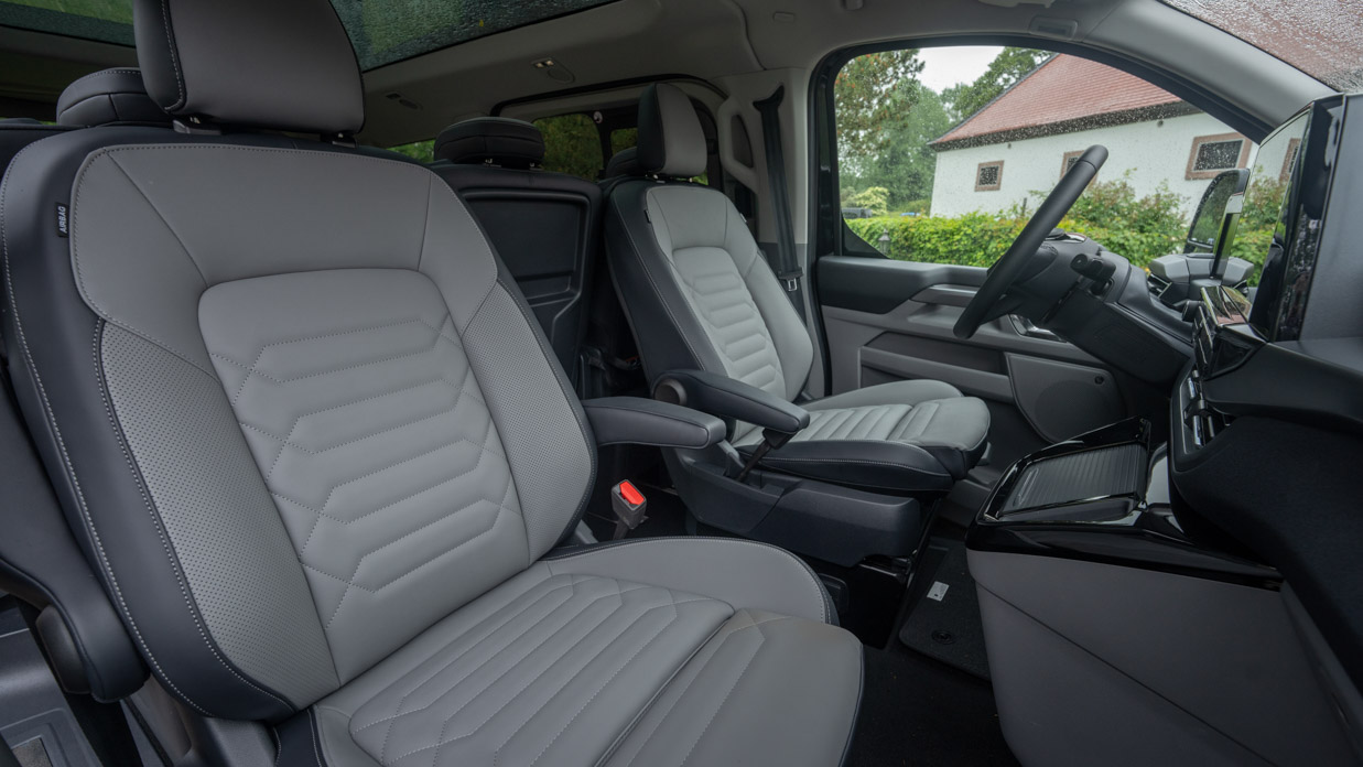 Ford Tourneo Titanium X 2024 interior front seats