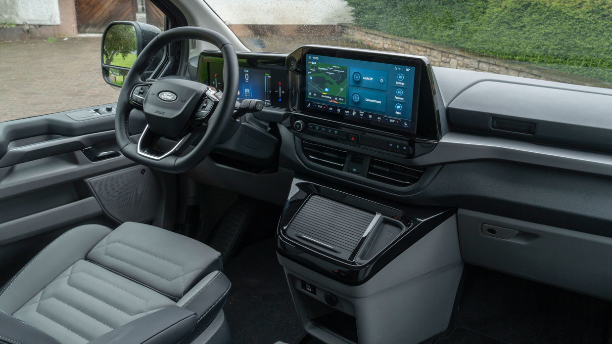 Ford Tourneo Titanium X 2024 interior