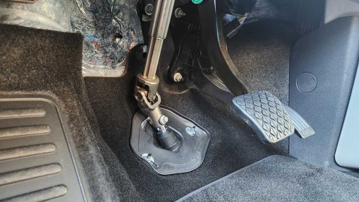 Ford Tourneo Titanium X 2024 steering rack