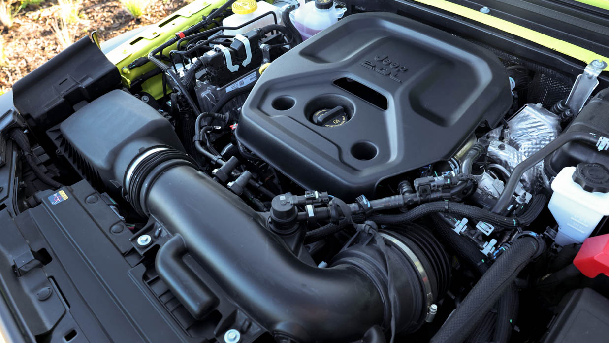 Jeep Wrangler Rubicon 2024 engine 2