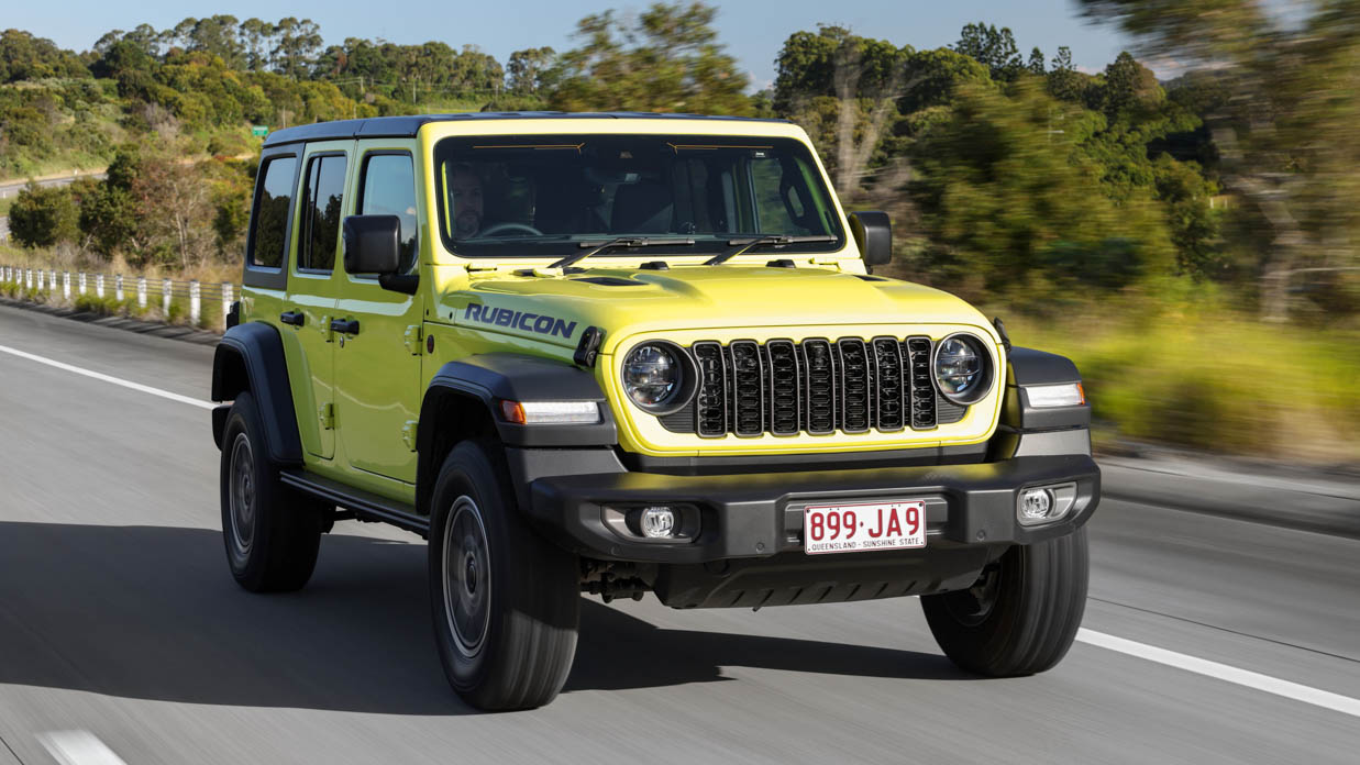 Jeep Wrangler Rubicon 2024 highway 2