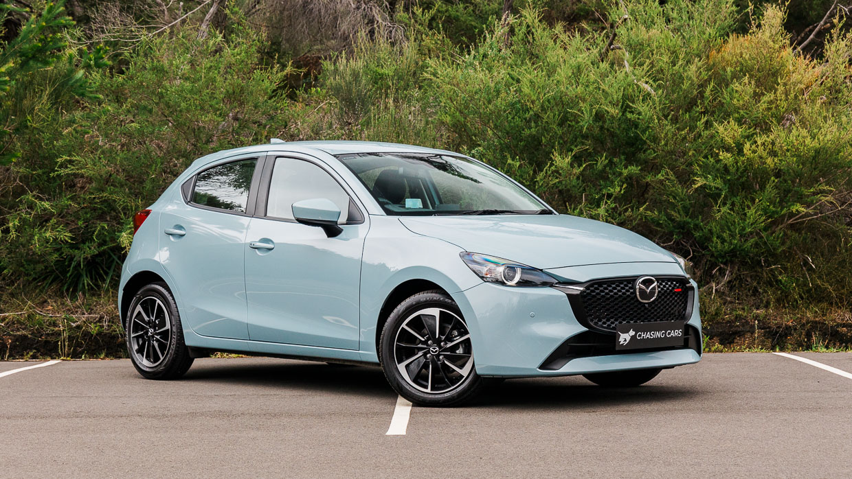 Mazda 2 GT 2024 front 3/4