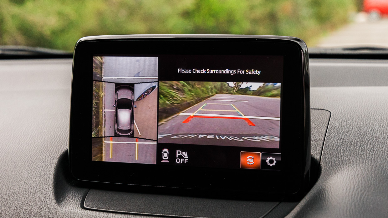 Mazda 2 GT 2024 interior screen 2