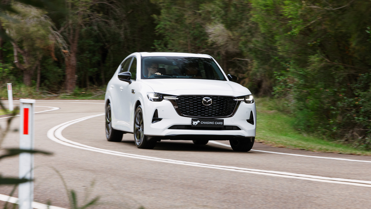 Mazda CX-60 D50e Azami 2024 driving front 3/4 4