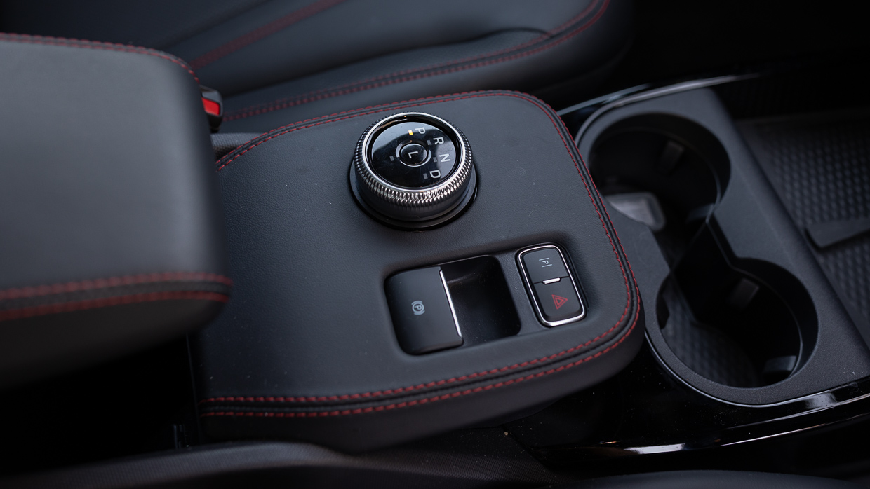 Ford Mustang Mach-E Premium 2024 centre console