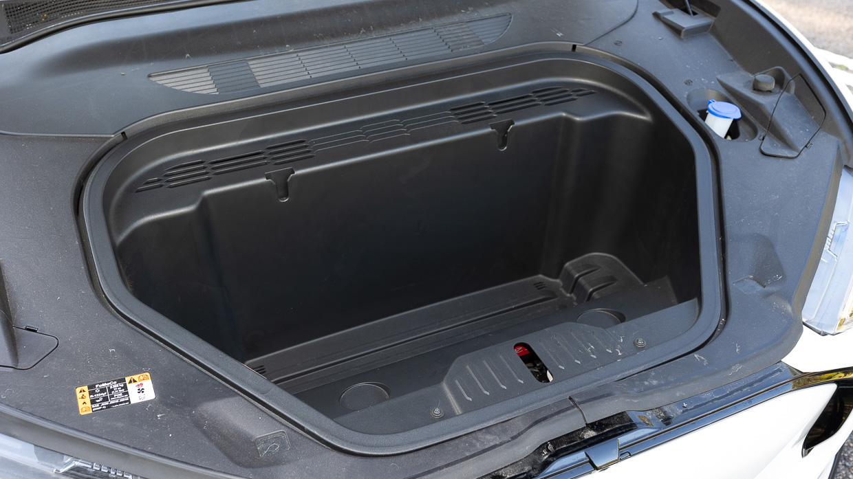 Ford Mustang Mach-E Premium 2024 front boot