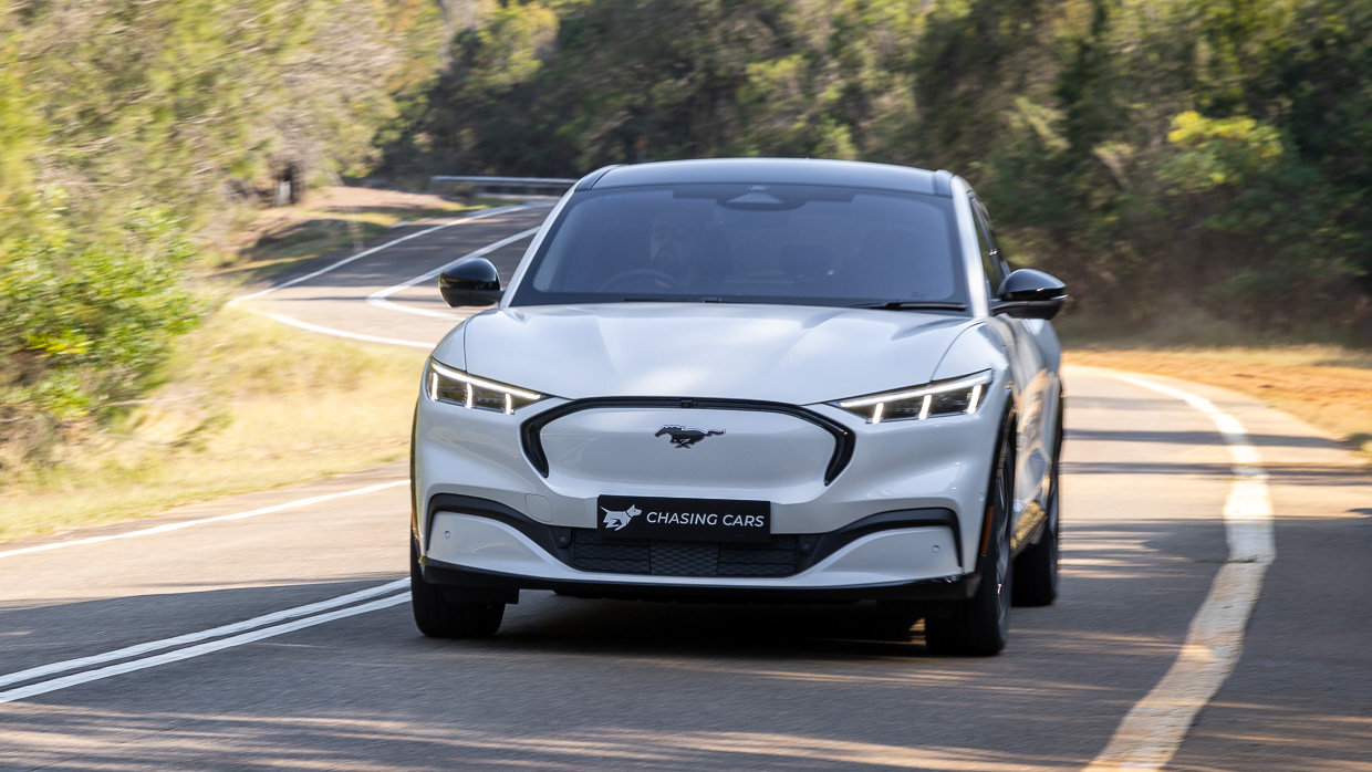 Ford Mustang Mach-E Premium 2024 driving front 2
