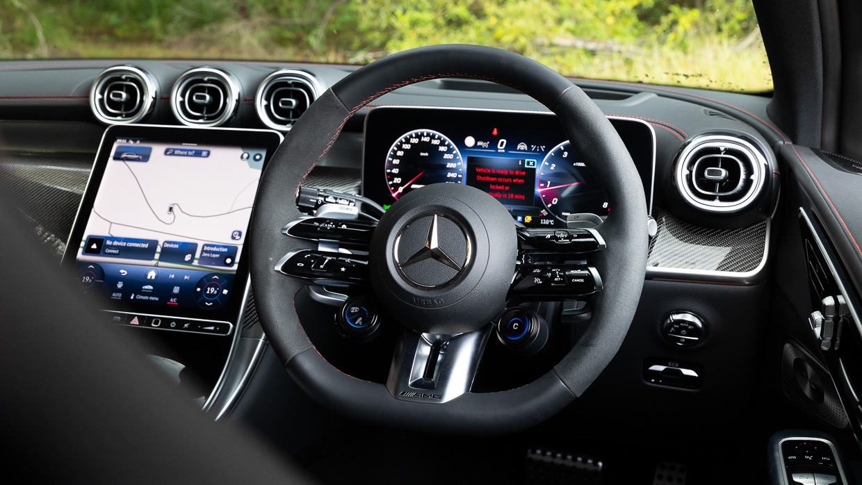 Mercedes-AMG GLC43 2024 interior steering wheel 4