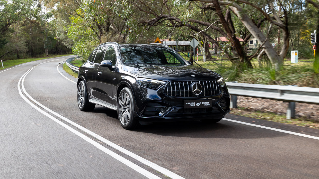 Mercedes-AMG GLC43 2024 driving C2C front 3