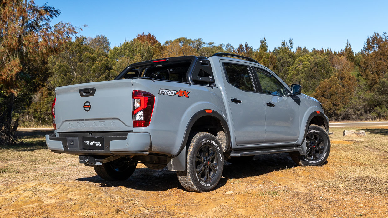 Nissan Navara Pro-4X 2024 rear 3/4