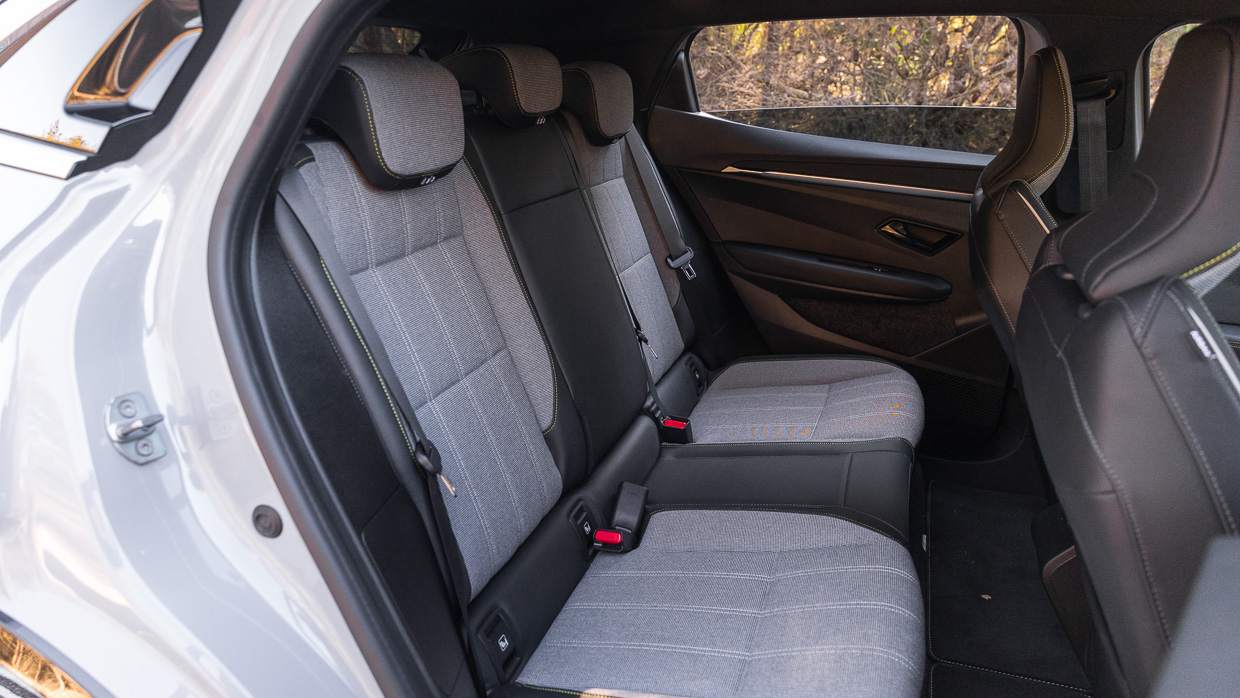 Renault Megane E-Tech 2024 interior rear seat