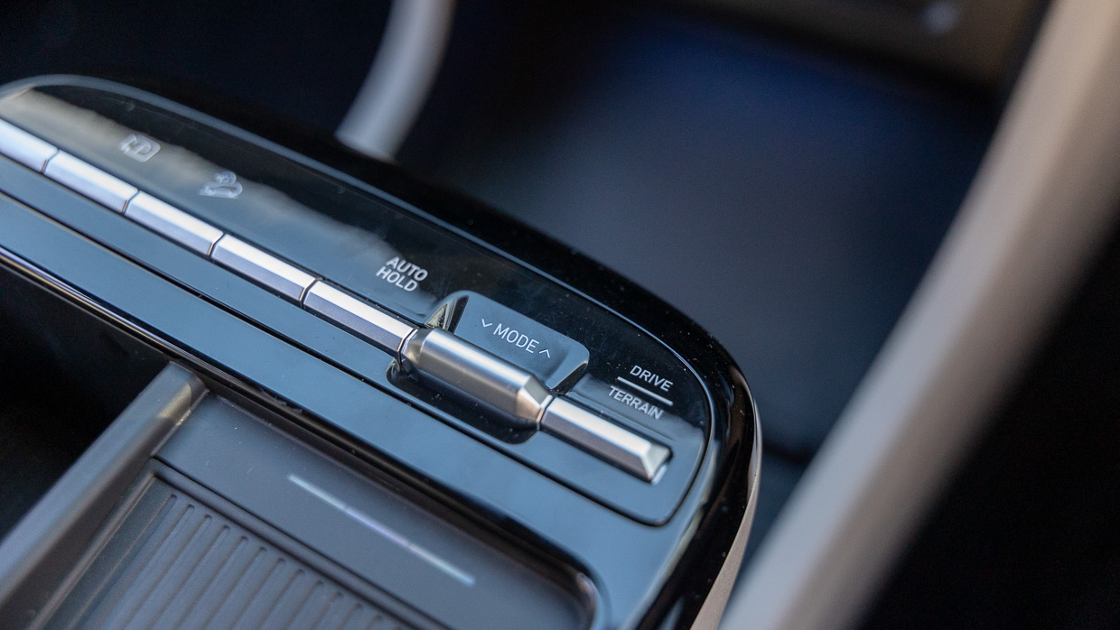 Hyundai Tucson Premium Hybrid 2024 interior switch