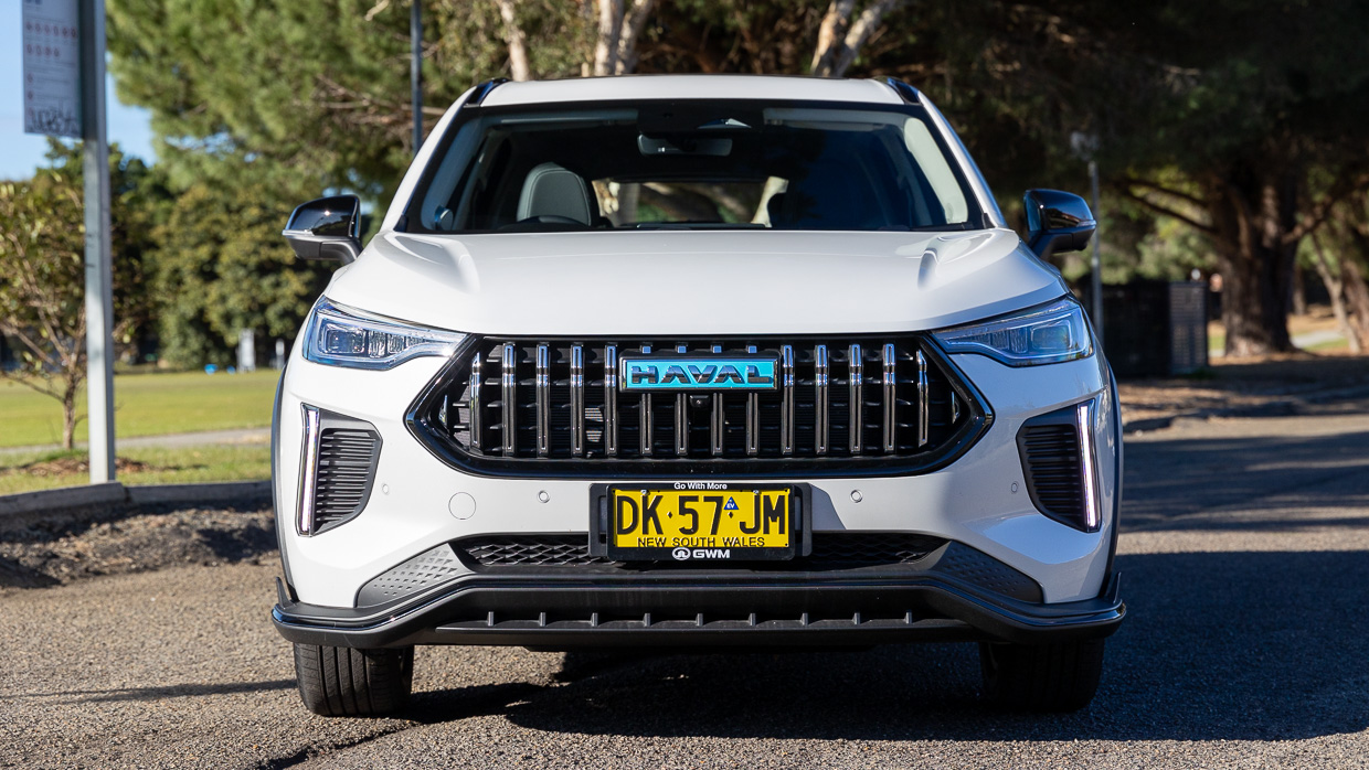 2024 Haval Jolion Hybrid front end shot static