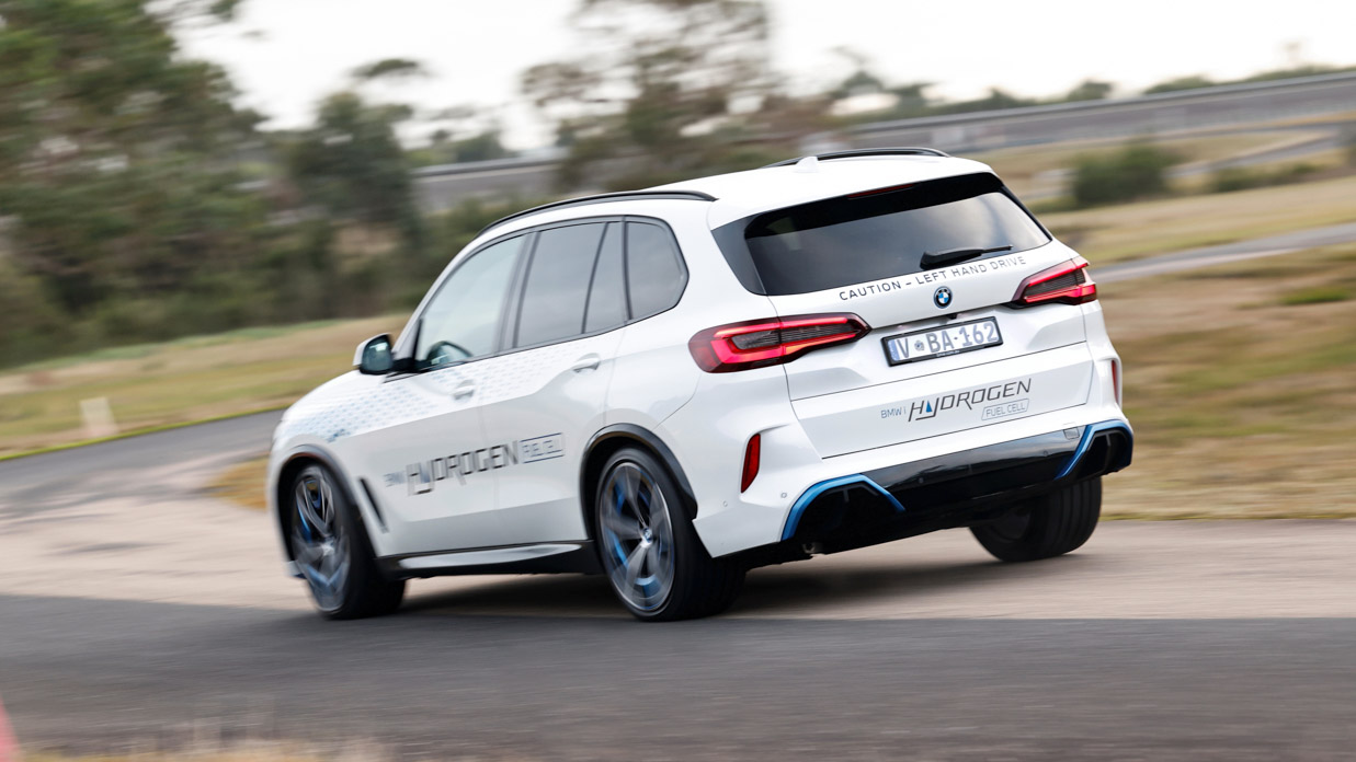 BMW iX5 hydrogen 2024 driving rear 3