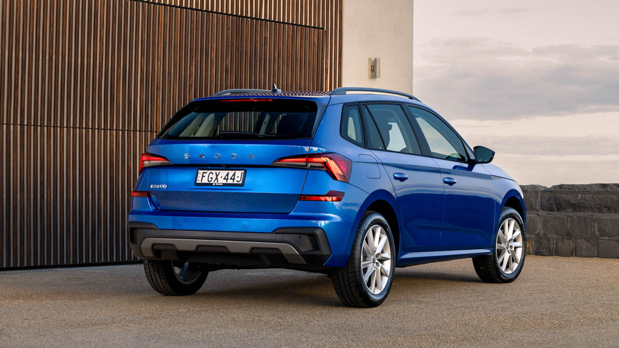 2024 Skoda Kamiq Select rear 3/4 static shot