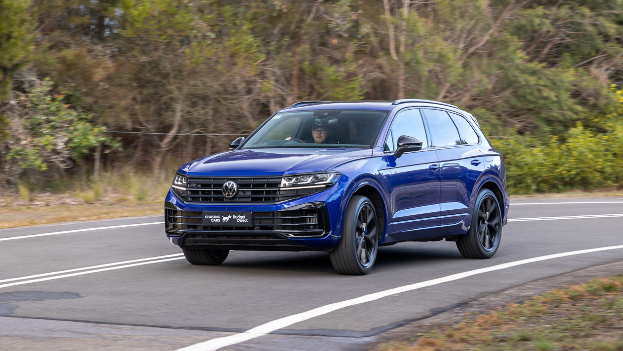Volkswagen Touareg R 2024 driving