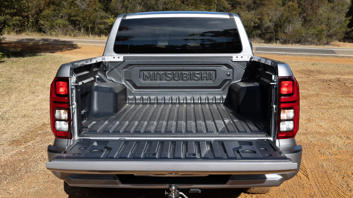 2024 Mitsubishi Triton GLS rear tray open