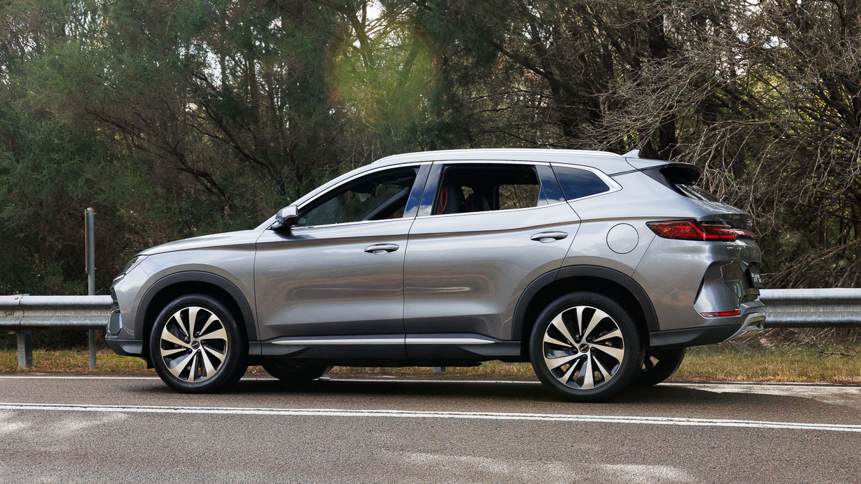 2024 BYD Sealion 6 aspect attitude exterior shot