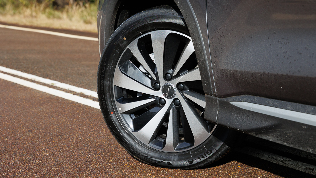 2024 BYD Sealion 6 alloy wheel detail