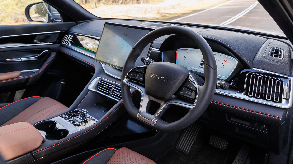 2024 BYD Sealion 6 interior wide shot