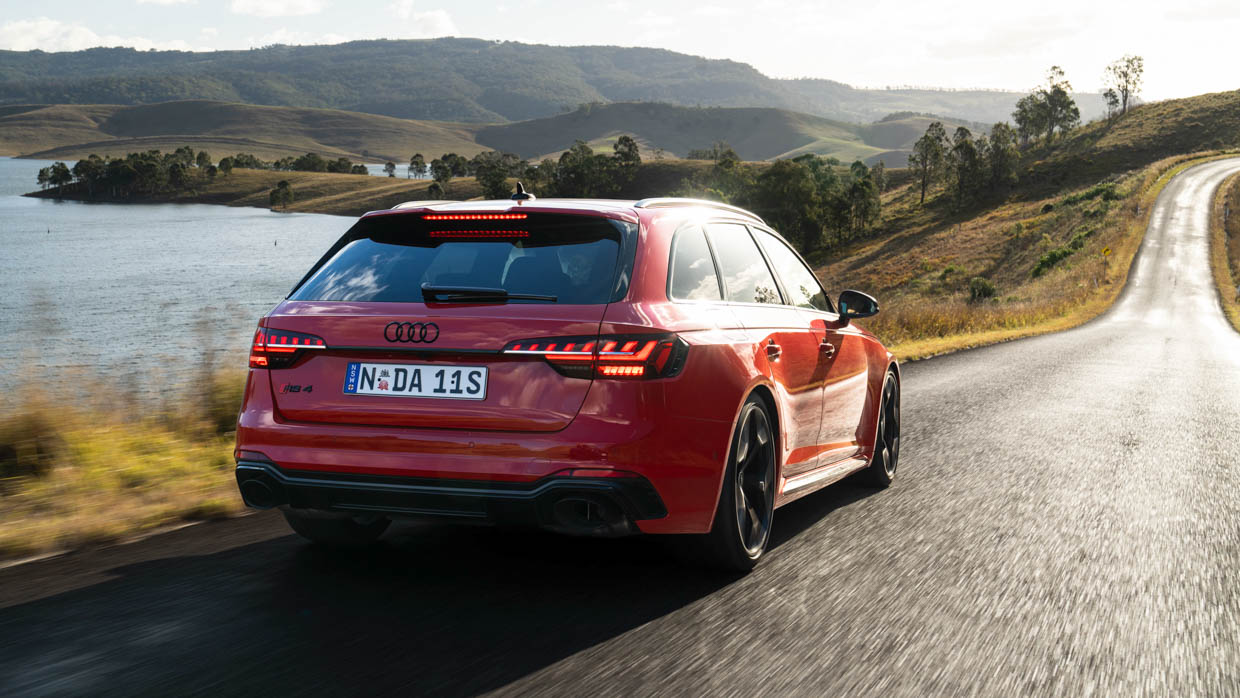 Audi RS4 Avant 2024 driving rear 3