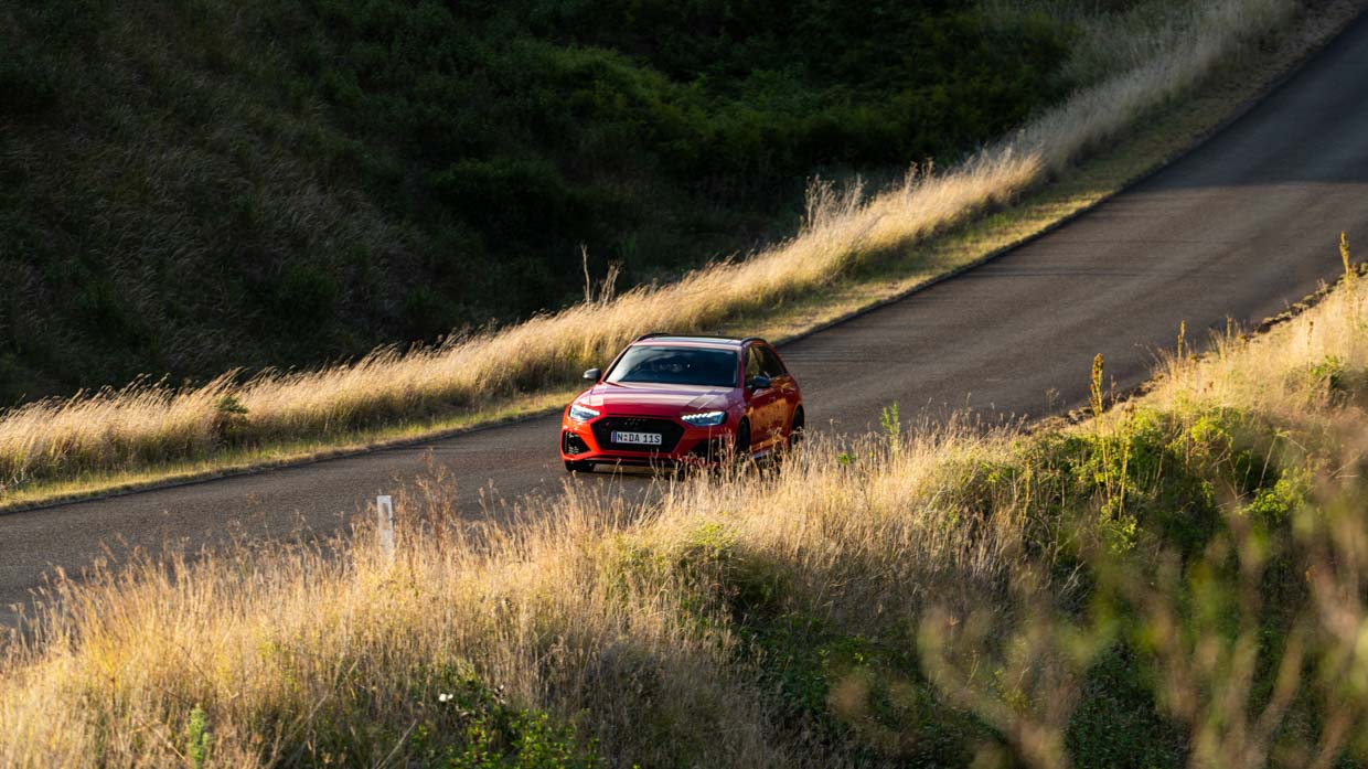 Audi RS4 Avant 2024 driving front 3