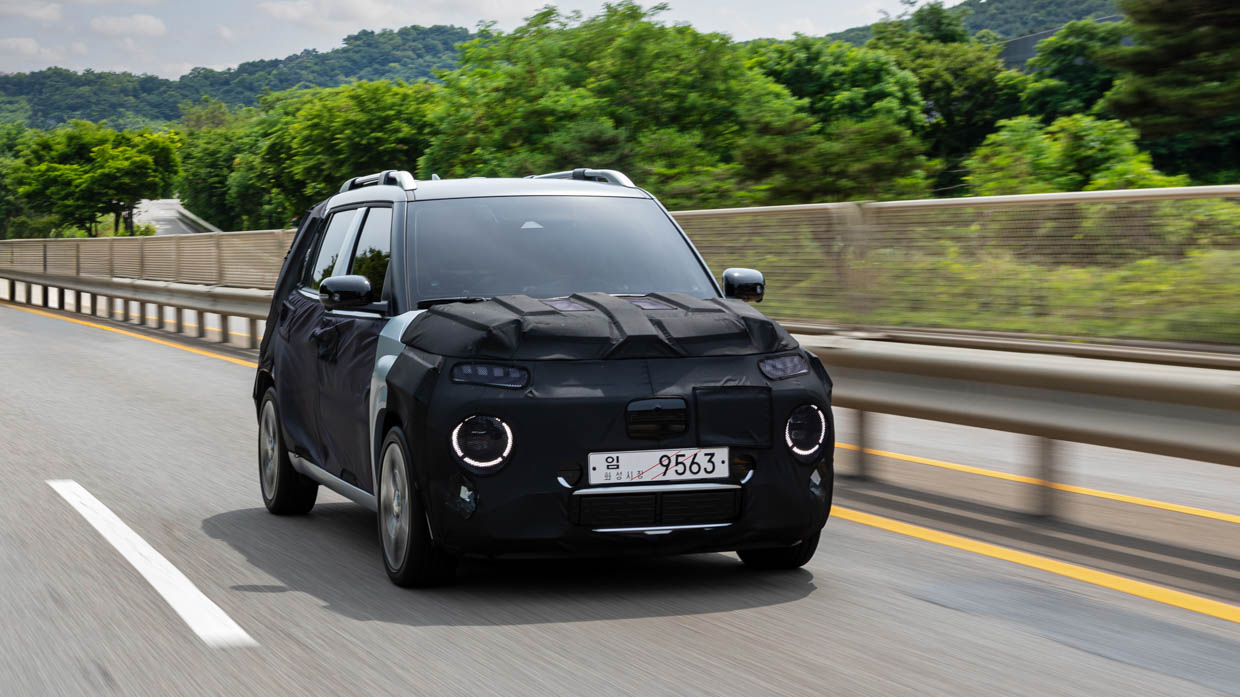 Hyundai Inster 2025 front driving 2