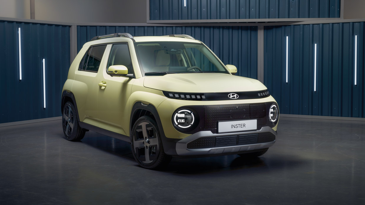 Hyundai Inster 2025 front 3/4