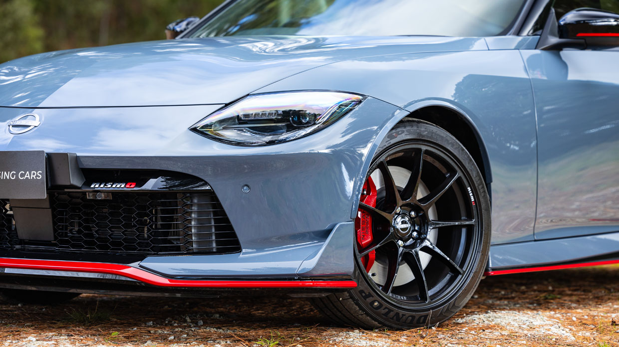 Nissan Z Nismo 2024 front 3/4 close